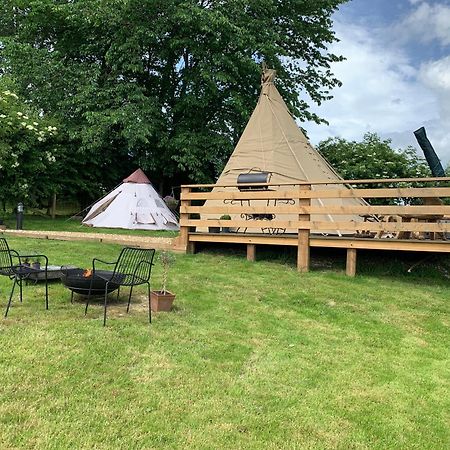 Отель Burtree House & Retreats Tipi With Secluded Hot Tub Thirkleby Экстерьер фото